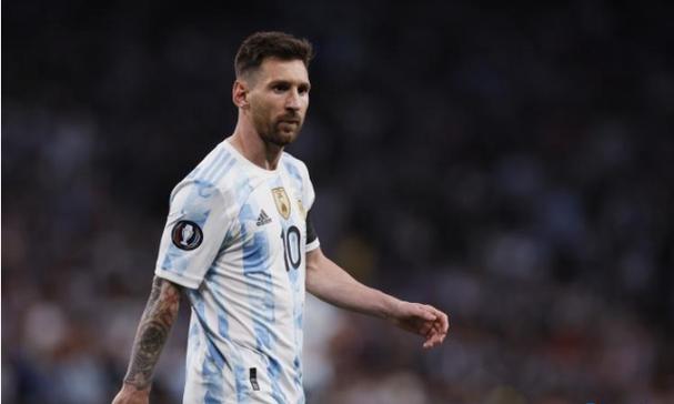 杜兰特称雷霆球迷为浑蛋，全城骂声不绝于耳，成为众矢之的